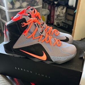 Nike Lebron James 12 XII Easter Shoes Basketball Sneakers Size 9.5 New with Box